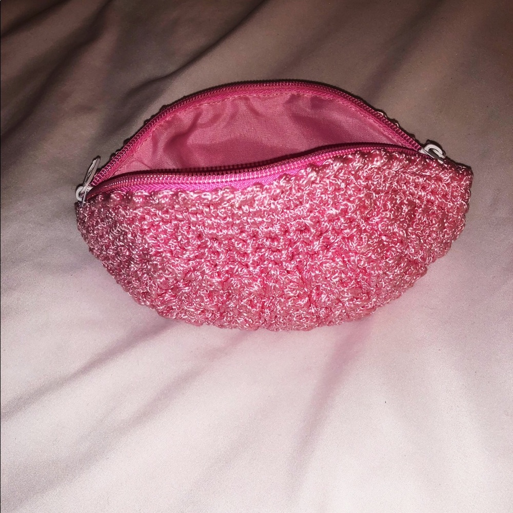 Curved shaped Coin Bag